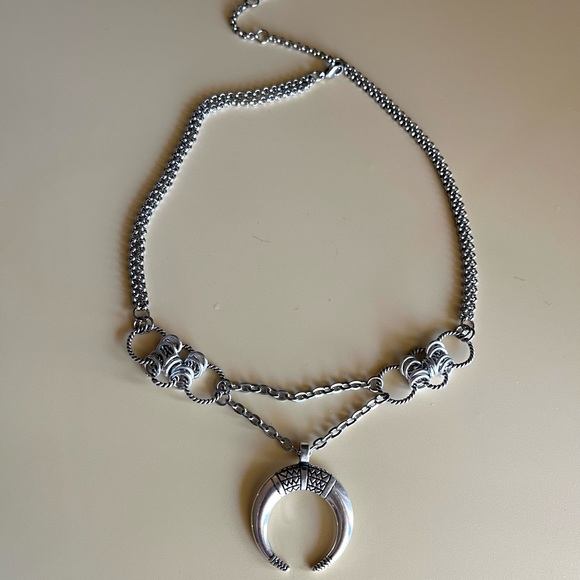 Handmade maille choker & up side down moon charm necklace - Picture 7 of 11